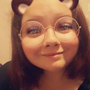 Meet your Posher, Danyell